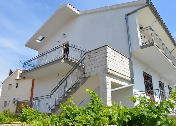 Goga Apartments