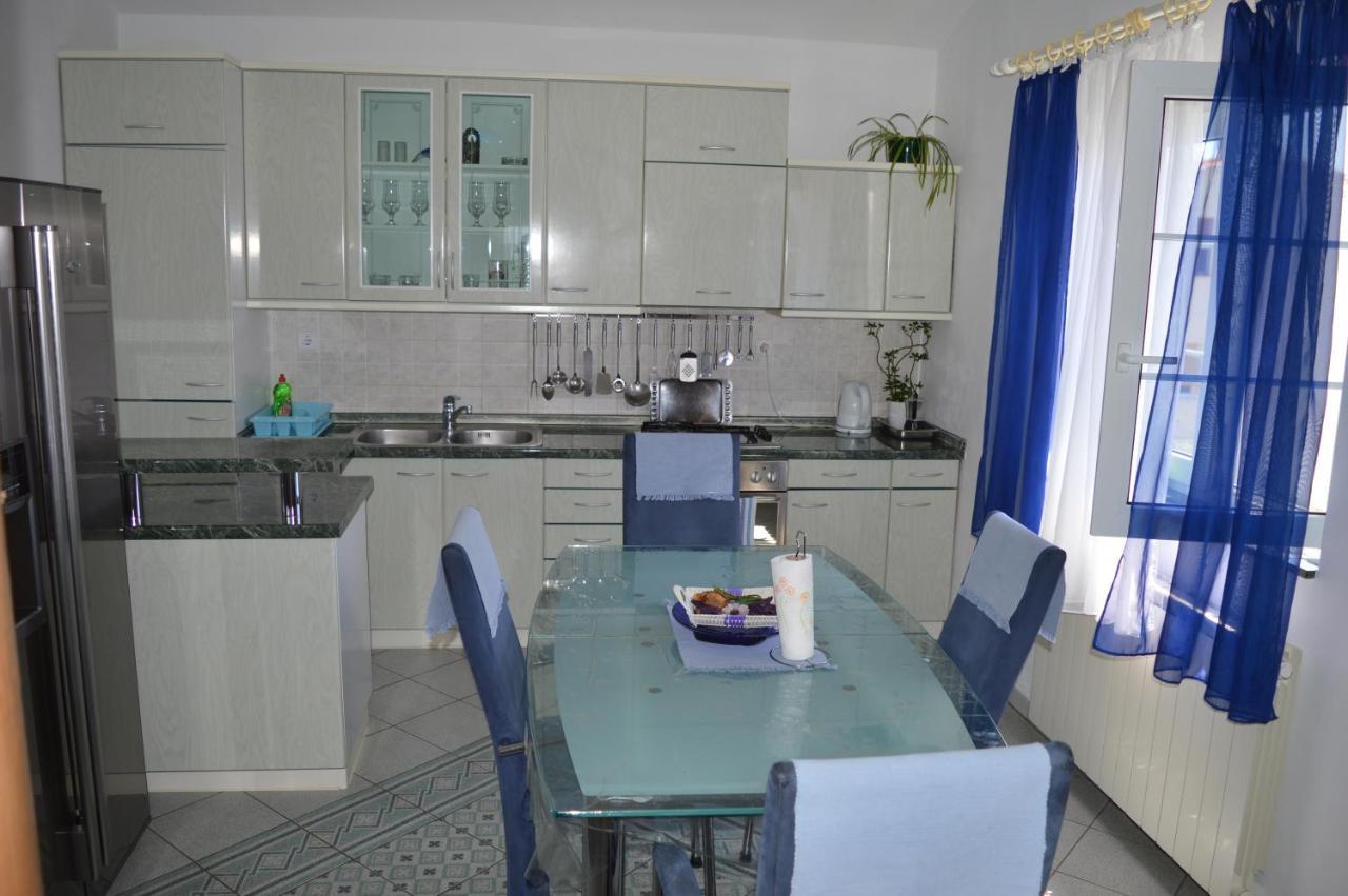 Goga Apartment *